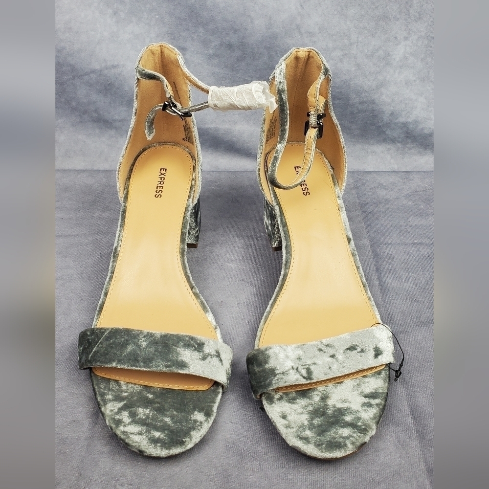 EXPRESS Fabric Silver Grey velvet heeled Women's sandals Size 8